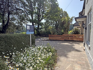 Photo 24- click for photo gallery